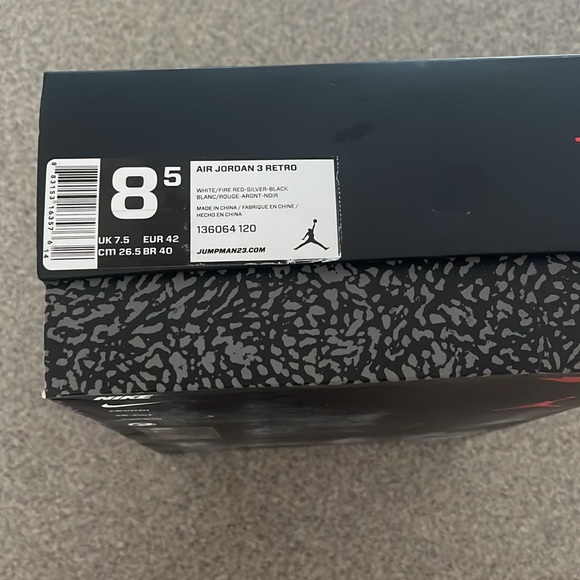 Air Jordan Retro 3 Fire Red 2013 - Picture 8 of 10